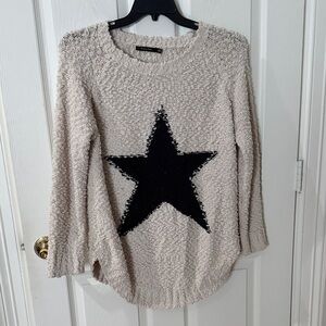 Doe & Rae Cream Popcorn Knit Sweater with Black Star size medium